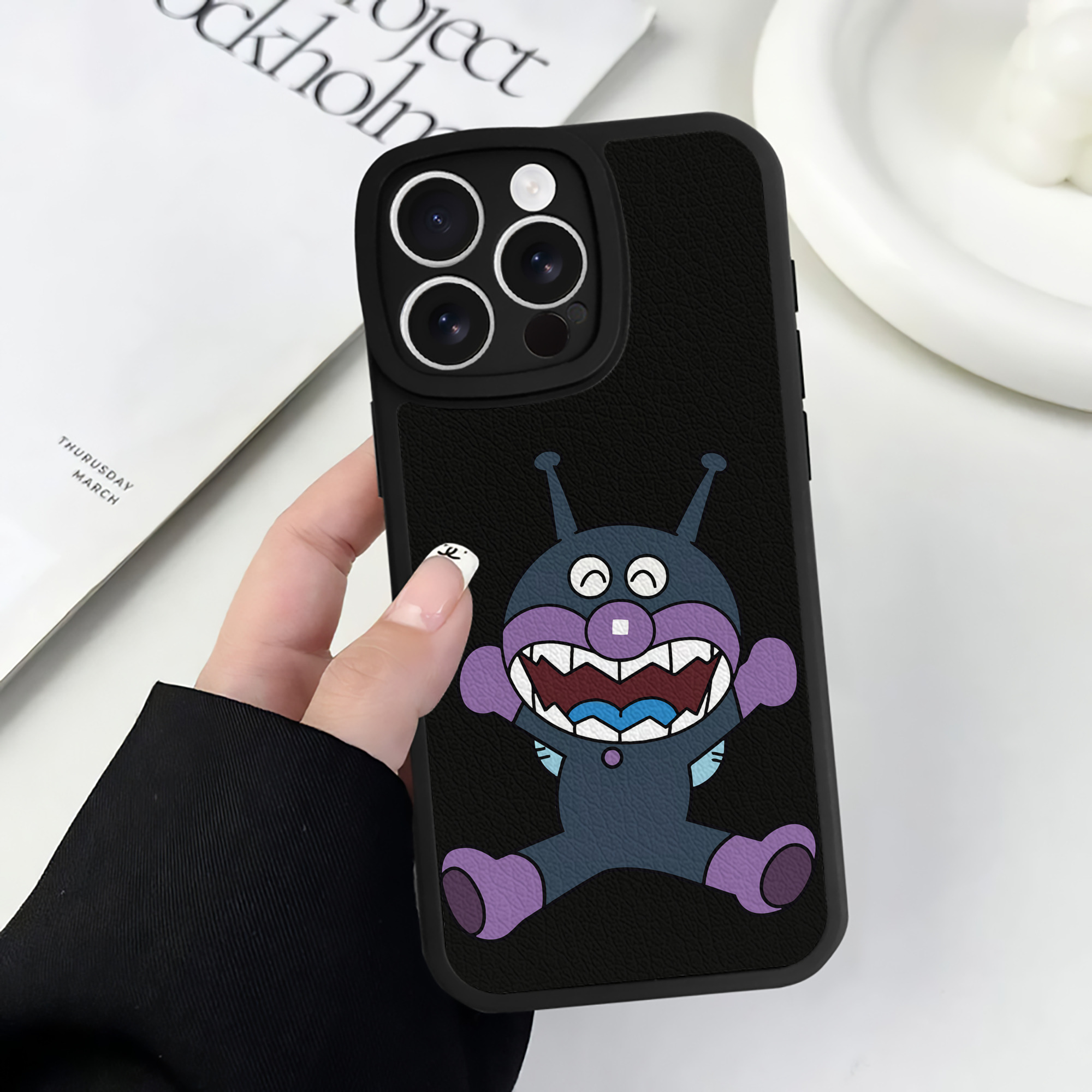 （画像用） アンパンマン Anpanman 【iPhone 16シリーズ対応】シリコンスマホケース（レザー調） 材質：シリコン